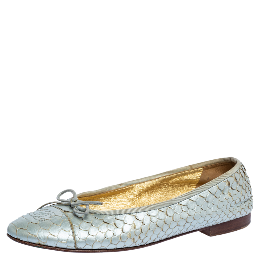 

Chanel Silver Python Leather CC Bow Ballet Flats Size