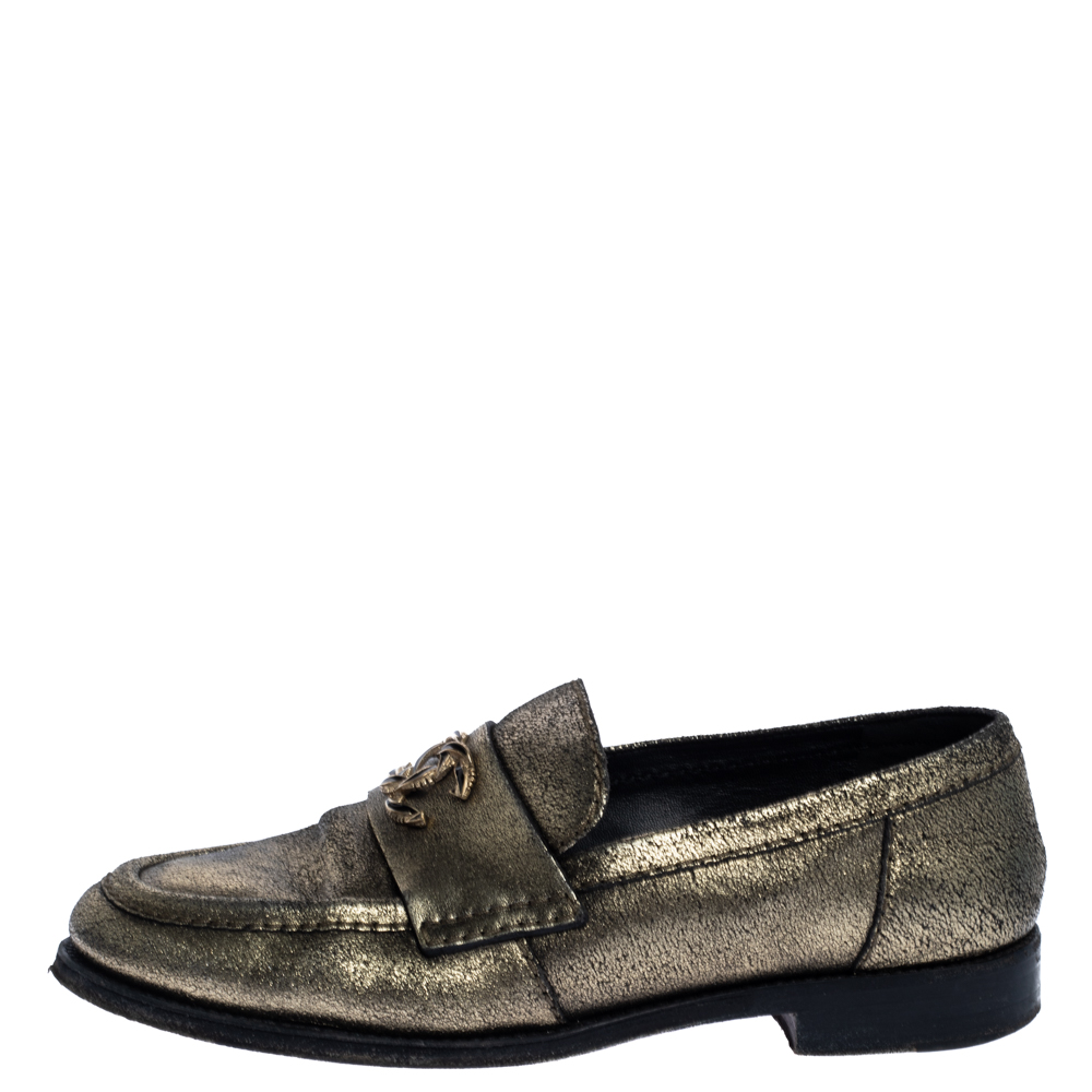 

Chanel Metallic Gold Leather CC Slip On Loafers Size