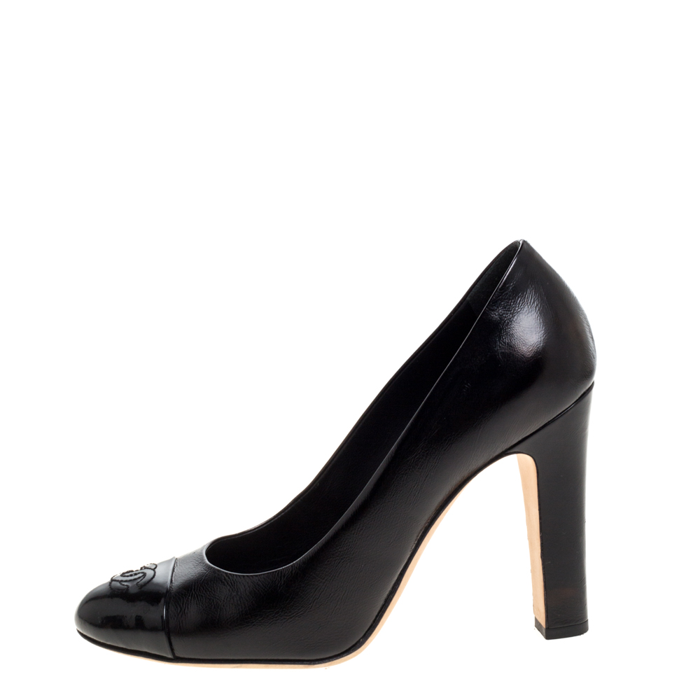 

Chanel Black Leather Cap Toe CC Pumps Size