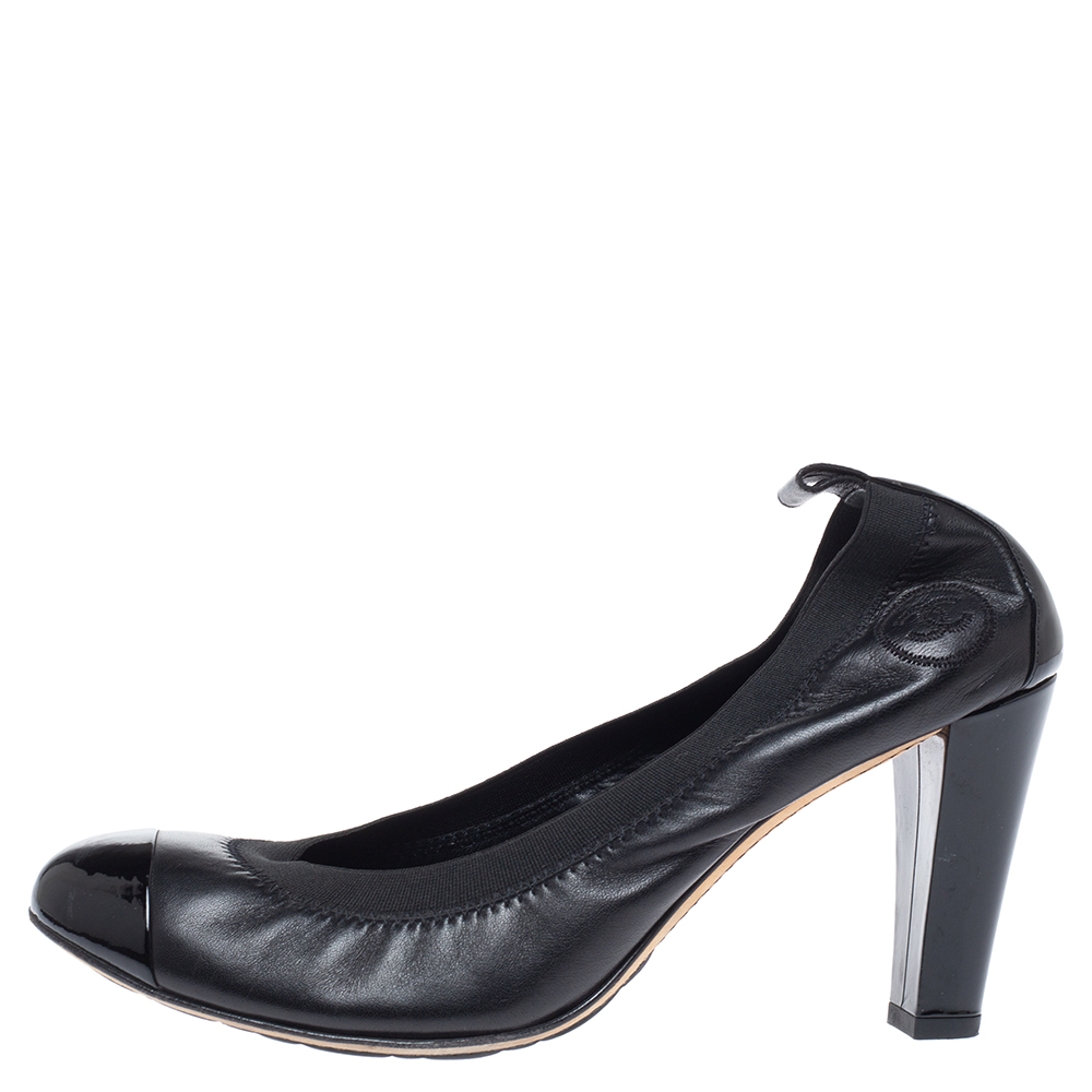 

Chanel Black Leather CC Scrunch Cap Toe Pumps Size