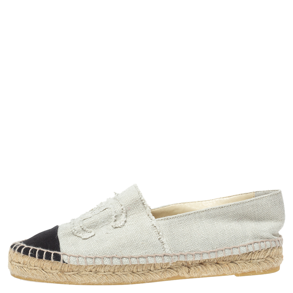 

Chanel White/Black Canvas CC Cap Toe Espadrille Flats Size