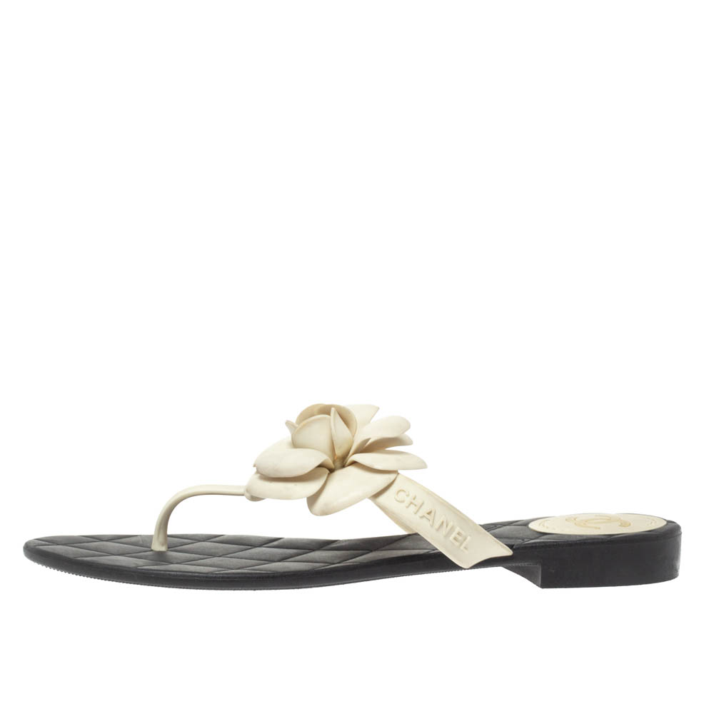 

Chanel White Rubber Camellia CC Thong Flats Size