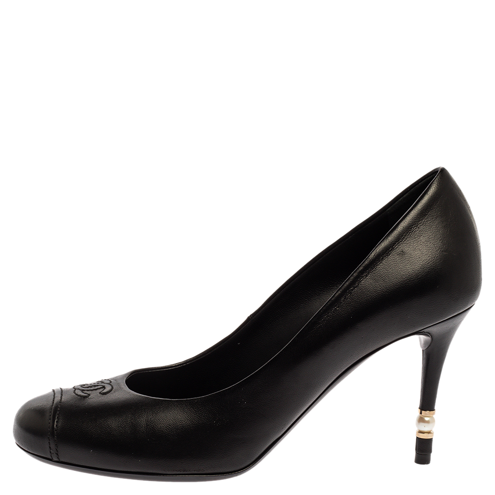 

Chanel Black Leather Pearl Heel CC Cap Round Toe Pumps Size