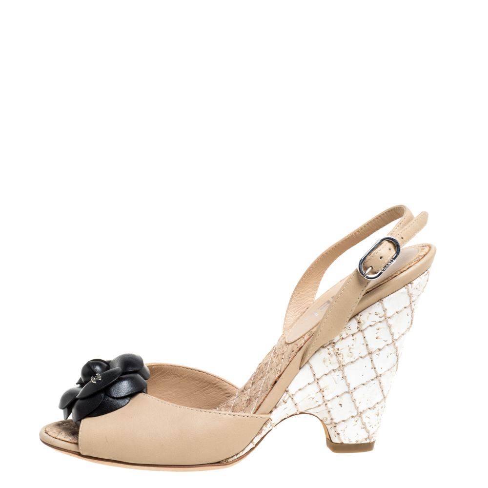 

Chanel Nude Beige Leather Camellia Cork Wedge Sandals Size