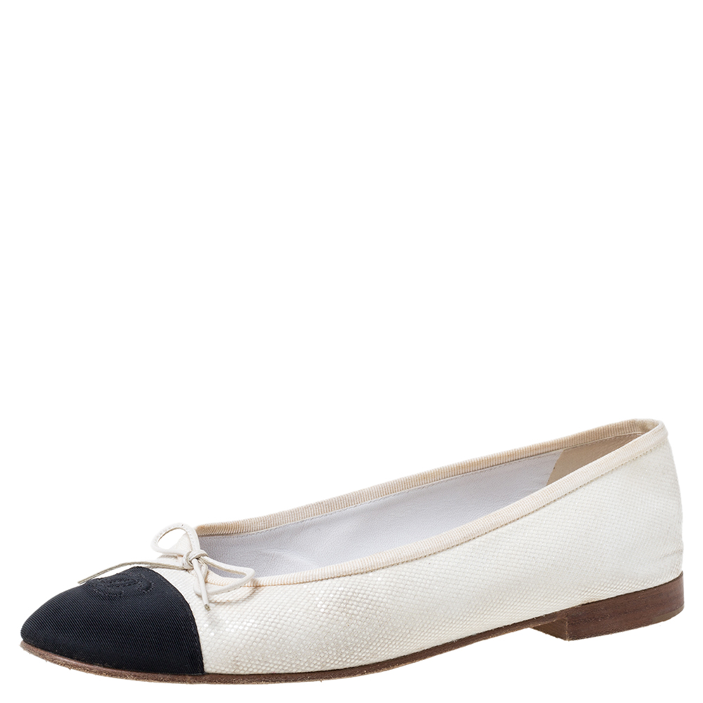 Pre Owned Chanel Black/White Shimmery Fabric with Mesh and Canvas Cap Toe CC Bow Ballet Flats Size 39