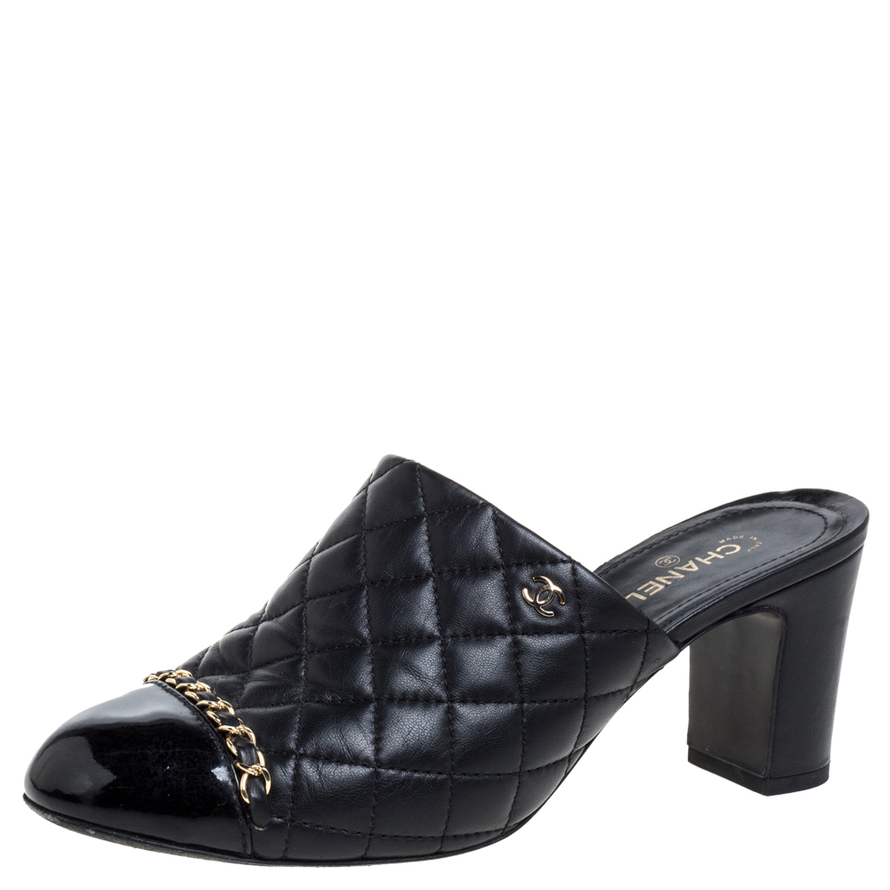 Chanel Black Quilted Leather Chain Link Cap Toe Slip On Mule Sandals Size 39