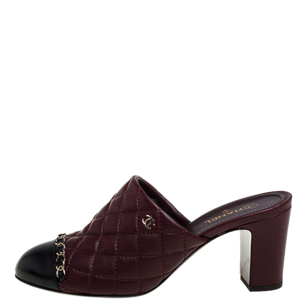 

Chanel Burgundy Quilted Leather Chain Link Mule Sandals Size