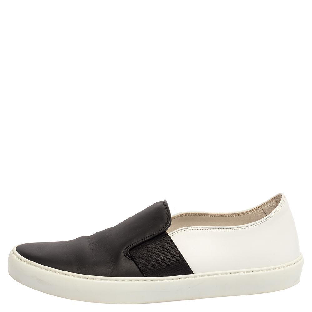 

Chanel Black/White Leather Slip On Sneakers Size