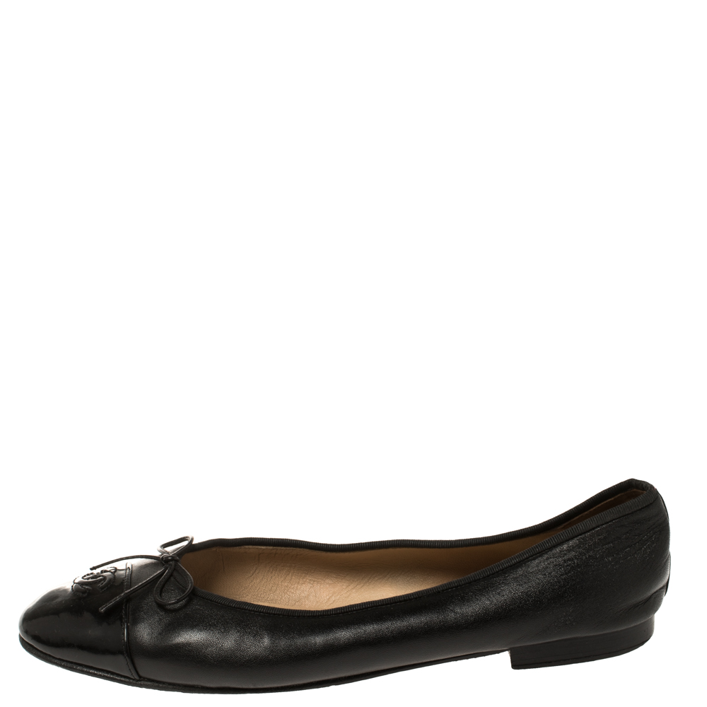 

Chanel Black Leather CC Cap Toe Bow Flats Size