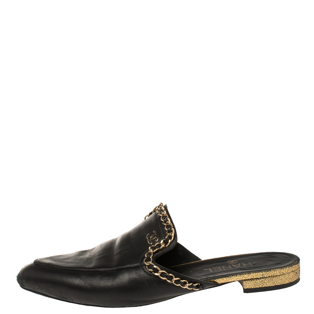 

Chanel Black Leather Pointed Toe Flat Chain Mules Size