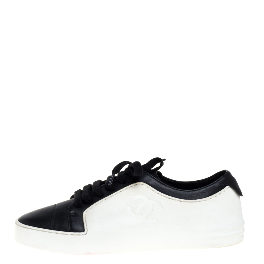 

Chanel Black/White Rubber and Leather CC Low Top Sneakers Size