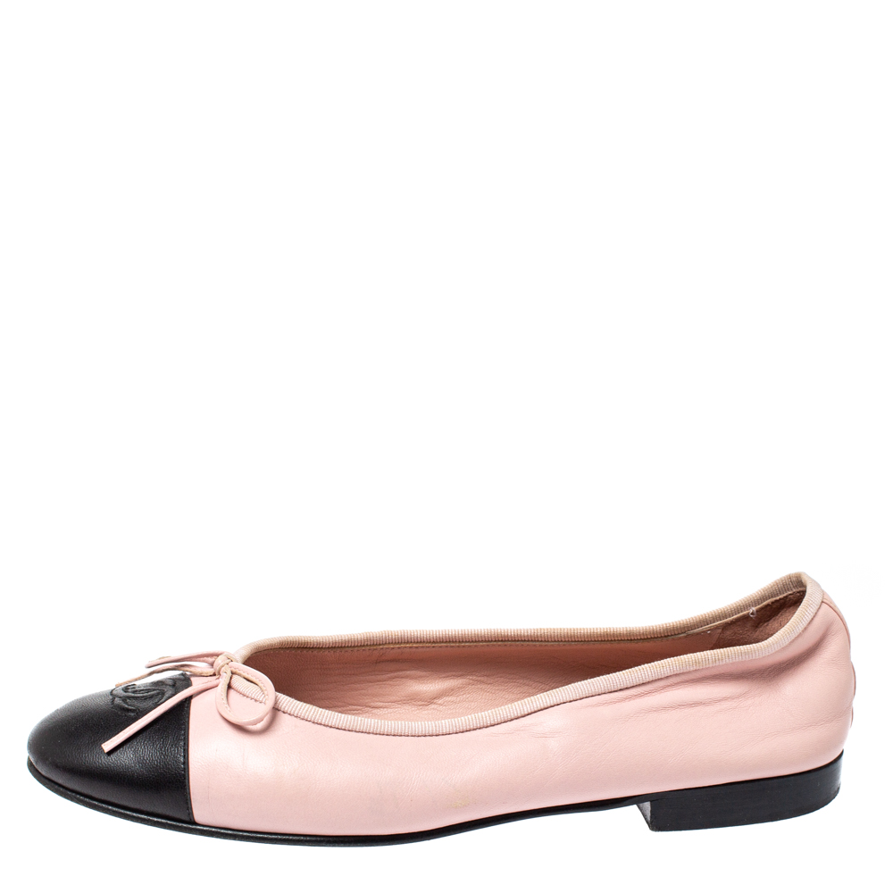 

Chanel Pink/Black Leather Bow CC Cap Toe Ballet Flats Size