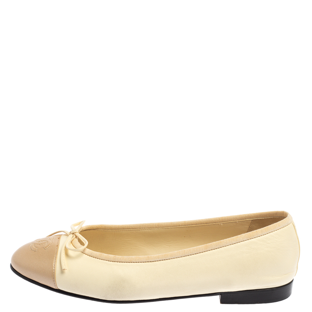 

Chanel Cream/Metallic Beige Leather CC Cap Toe Bow Ballet Flats Size