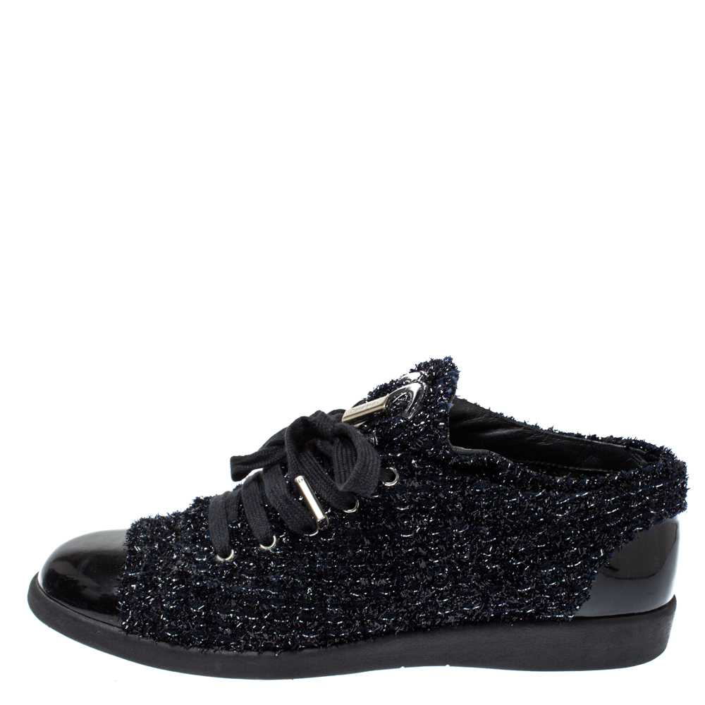 

Chanel Black/Navy Blue Shimmery Tweed and Patent Leather Cap Toe Sneakers Size