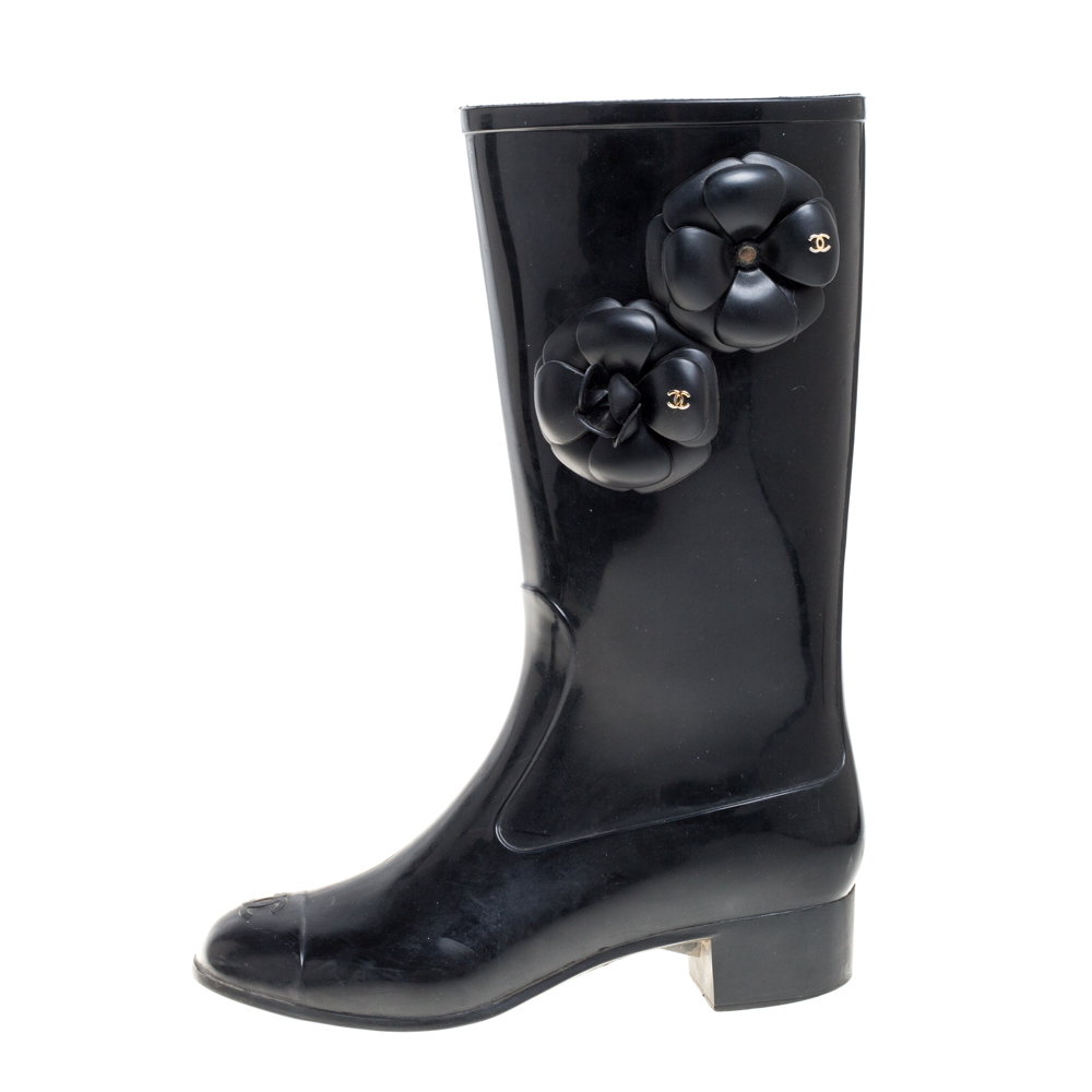 

Chanel Black Rubber Camellia Rain Boots Size