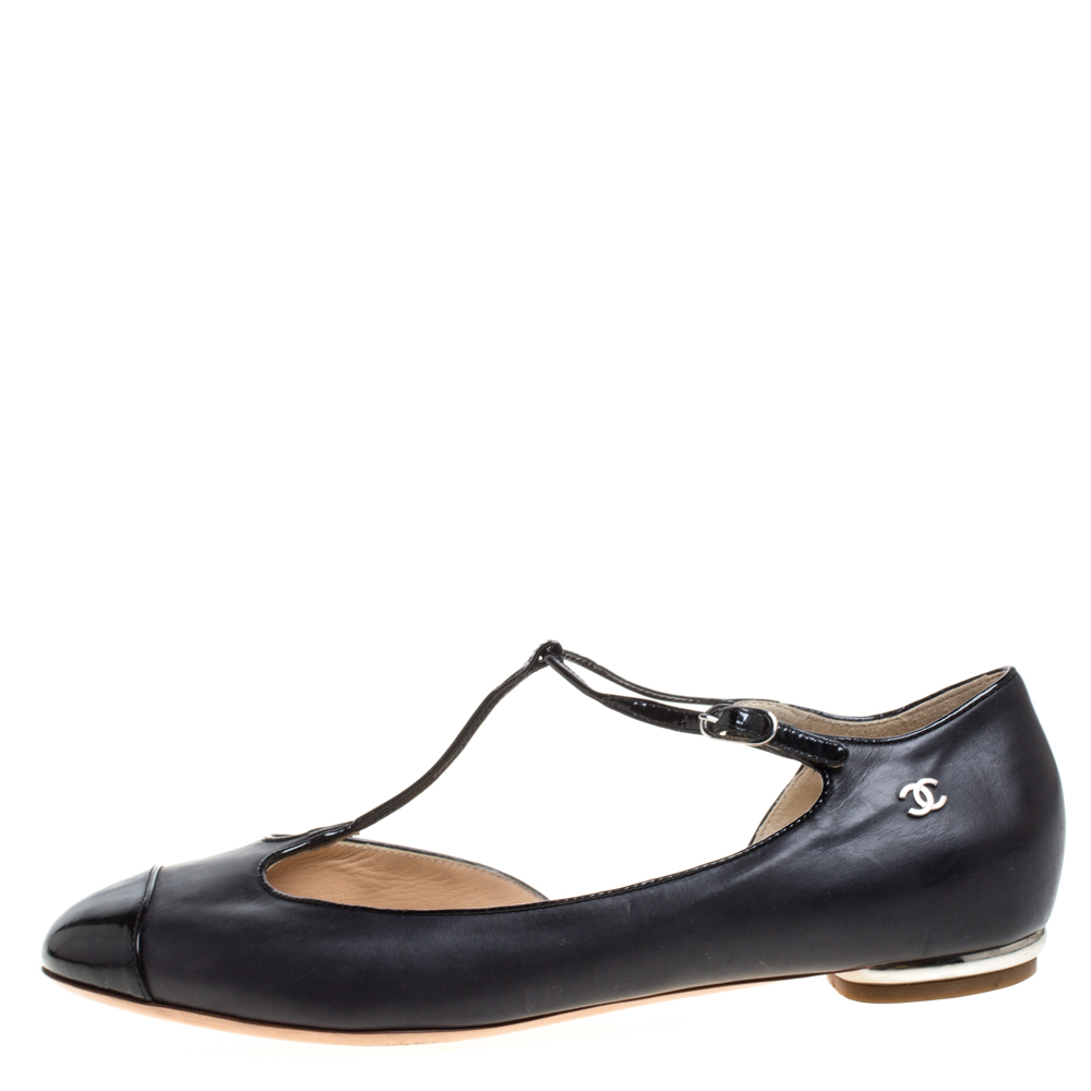 

Chanel Black Patent Leather D'orsay CC Cap Toe T Strap Flat Sandals Size