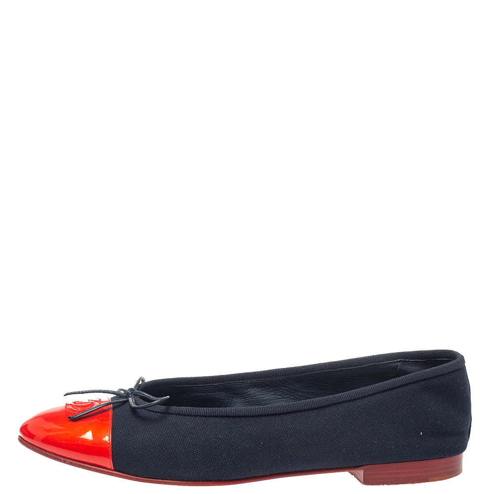 

Chanel Red/Blue Canvas And CC Cap Toe Bow Ballet Flats Size