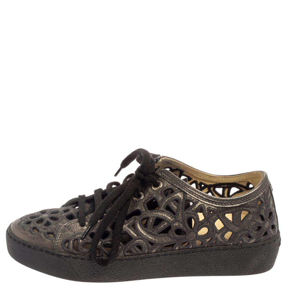 

Chanel Dark Grey Floral Cutout Leather CC Low Top Sneakers Size