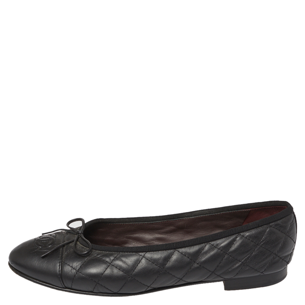 

Chanel Black Leather CC Ballet Flats Size