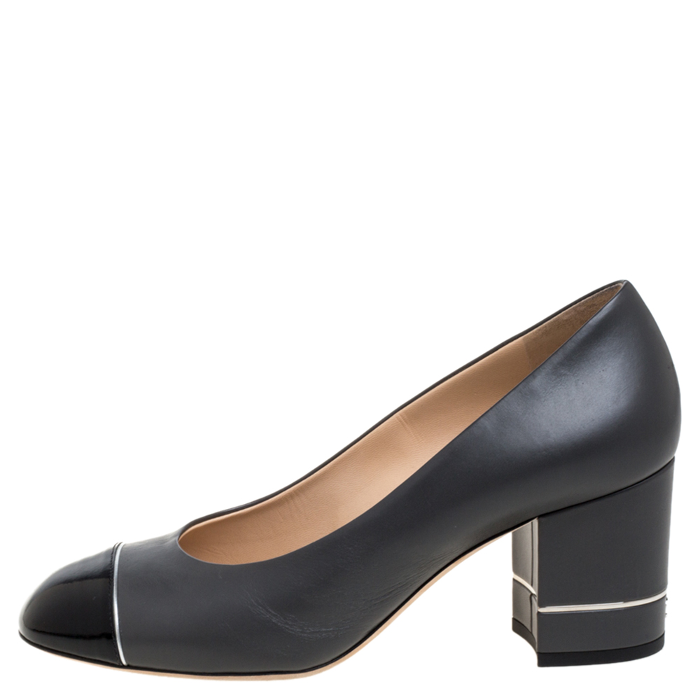 

Chanel Grey/Black Patent And Leather Cap Toe Block Heel Pumps Size