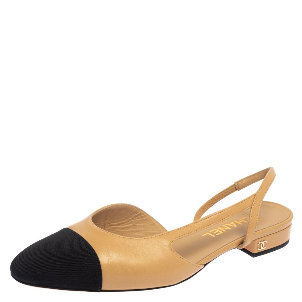 Pre Owned Chanel Beige/Black Leather and Canvas Cap Toe Slingback Sandals Size 38.5