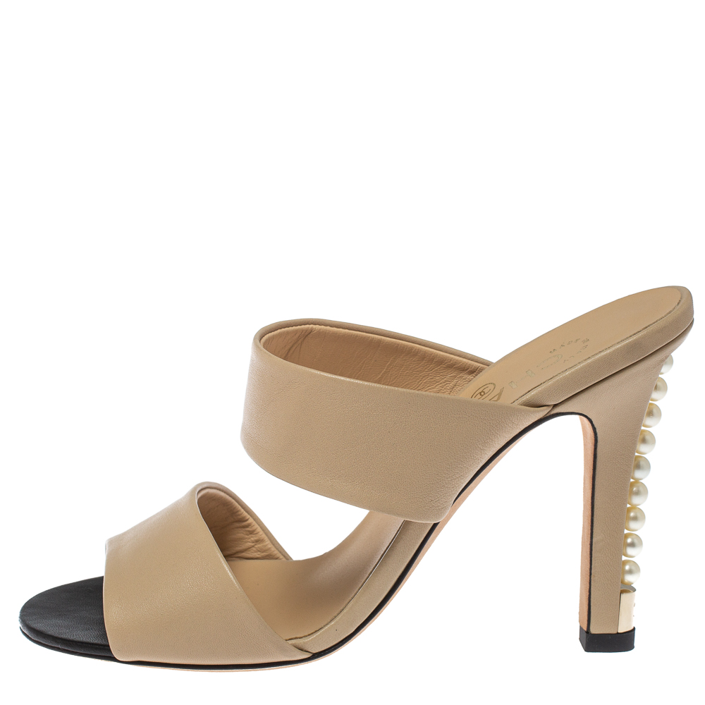

Chanel Beige Leather Pearl Embellished Heel Slide Sandals Size