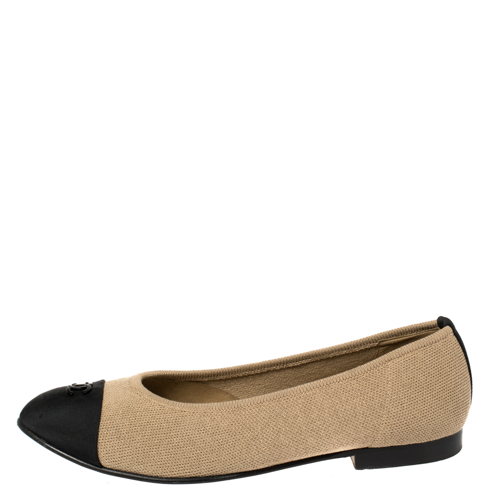 

Chanel Black/Beige Fabric CC Cap Toe Ballet Flats Size