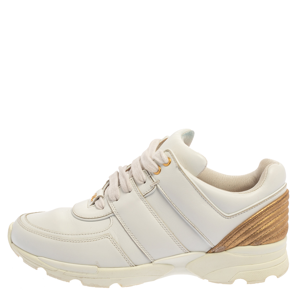 

Chanel White/Gold Leather CC Low Top Sneakers Size