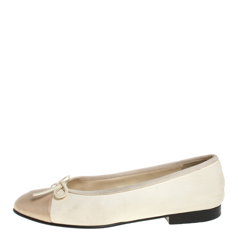 

Chanel Cream Leather CC Cap Toe Bow Ballet Flats Size