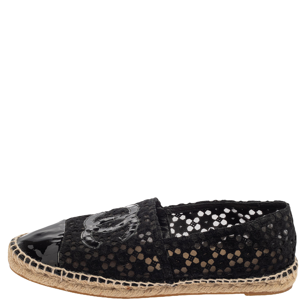 

Chanel Black Lace And Patent Leather CC Espadrille Size