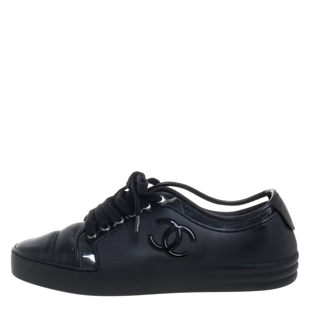 

Chanel Black Rubber and Leather CC Low Top Sneakers Size