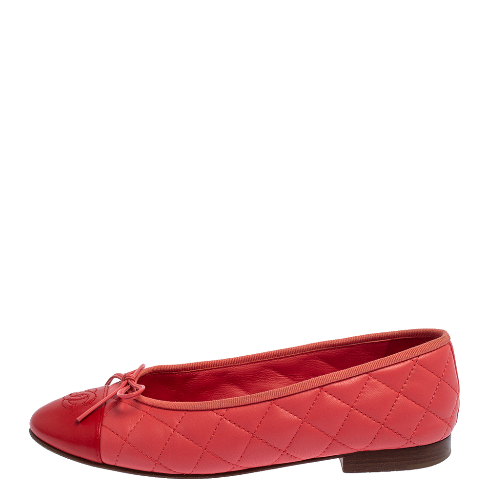 

Chanel Red Quilted Leather CC Bow Cap Toe Ballet Flats Size