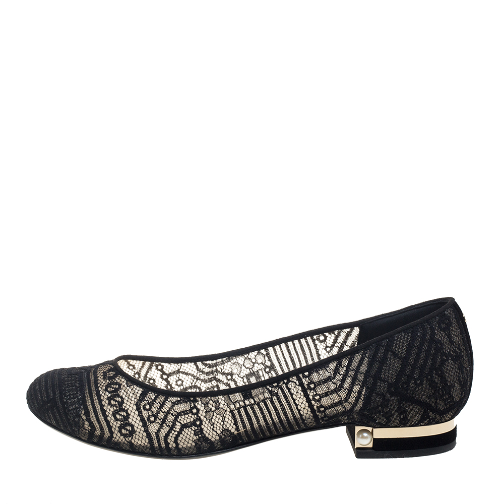 

Chanel Black Lace CC Cap Toe Ballet Flats Size