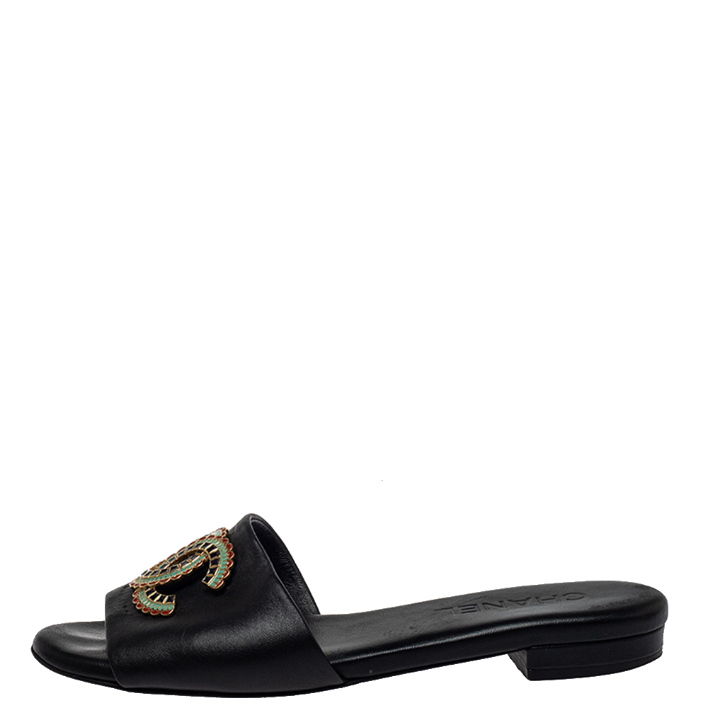 

Chanel Black Leather CC Embellished Flats Size