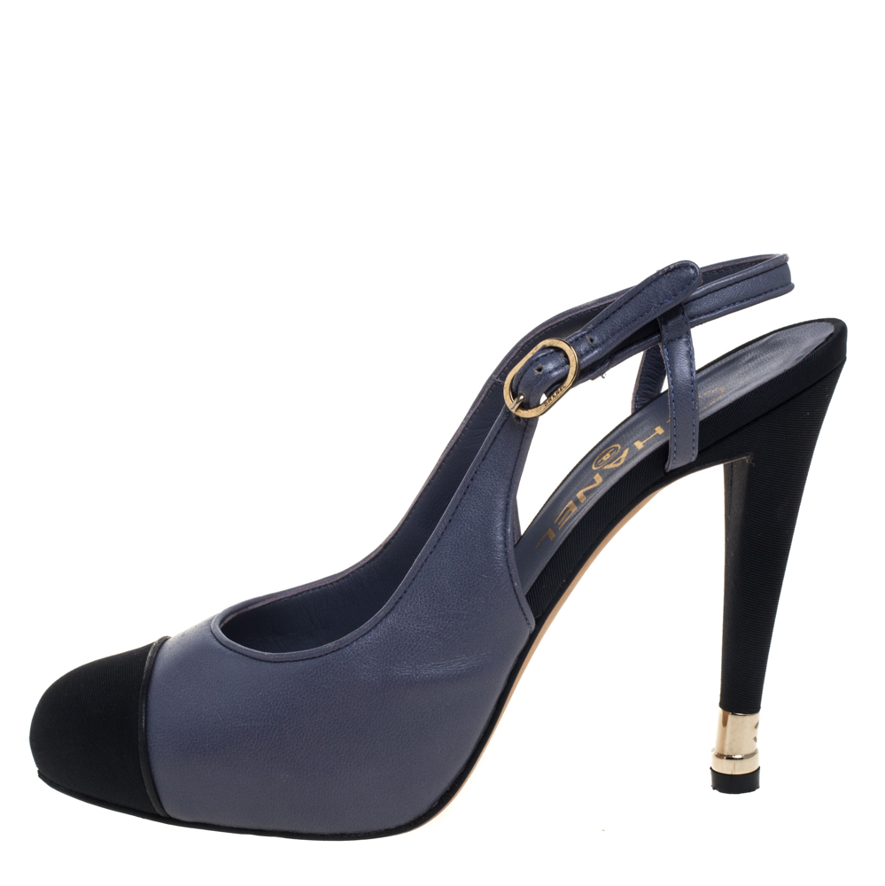 

Chanel Grey/Black Leather And Canvas Slingback Sandals Size