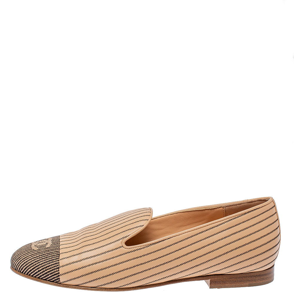 

Chanel Beige Leather CC Smoking Slippers Size