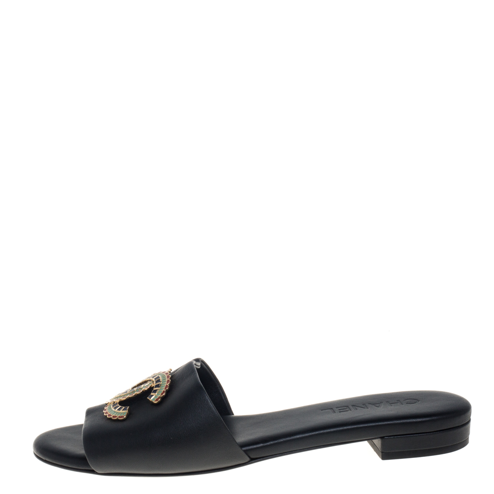 

Chanel Black Leather CC Slide Sandals Size