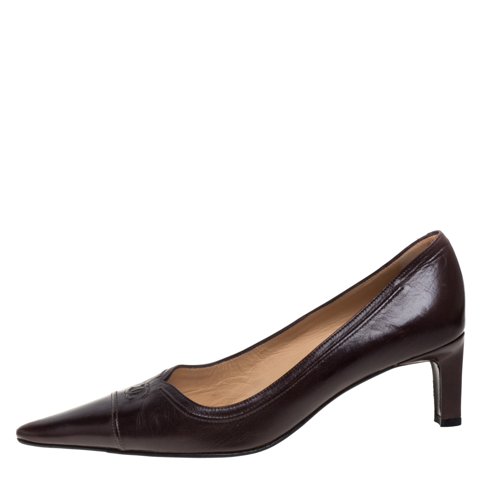 

Chanel Brown Leather CC Pointed Toe Pumps Size