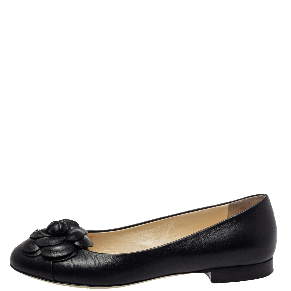 

Chanel Black Leather Camellia Flower Ballet Flats Size, Beige