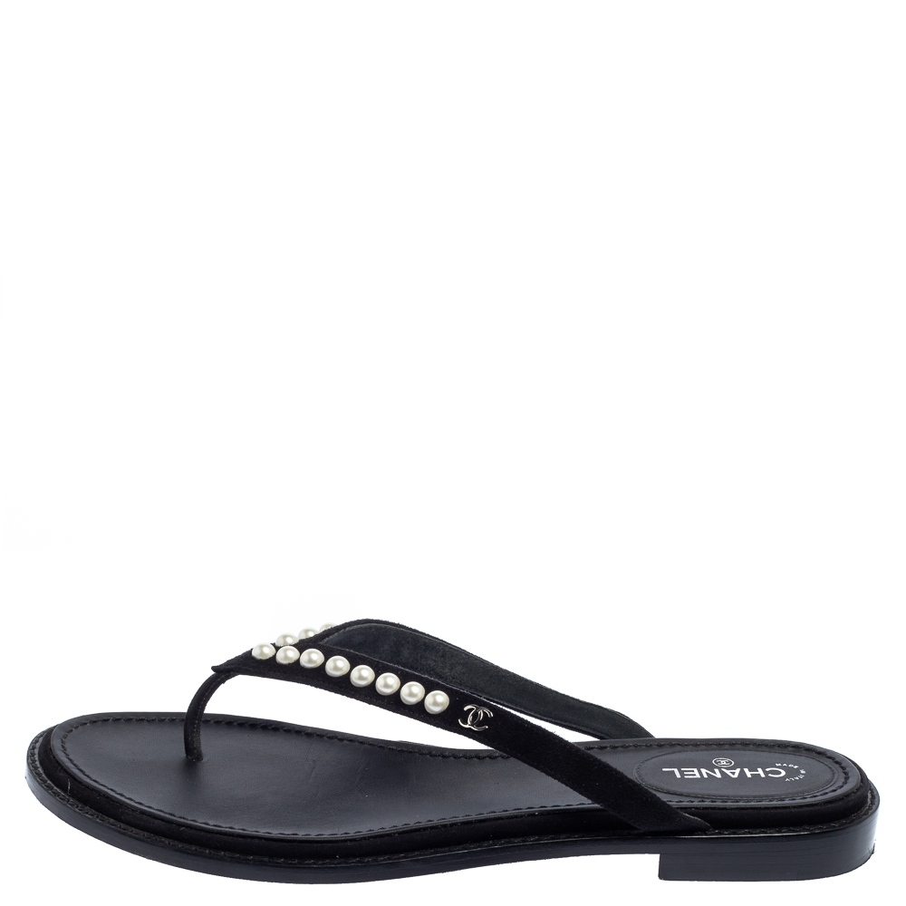 

Chanel Black Suede Pearl Thong Flat Sandals Size