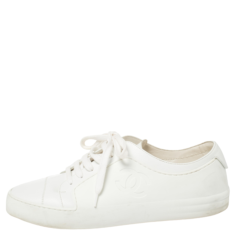 

Chanel White Rubber And Leather CC Lace Up Sneakers Size