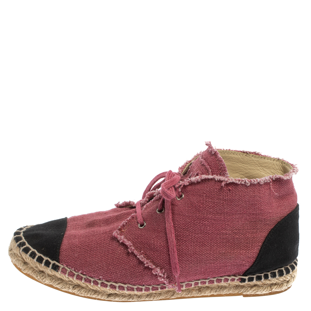 

Chanel Two Tone Canvas Cap Toe CC Espadrille Sneakers Size, Pink