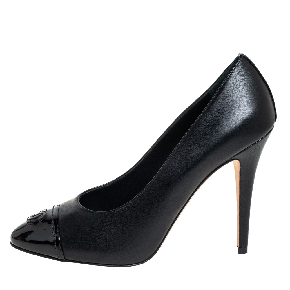 

Chanel Black Leather And Patent Leather CC Cap Toe Pumps Size