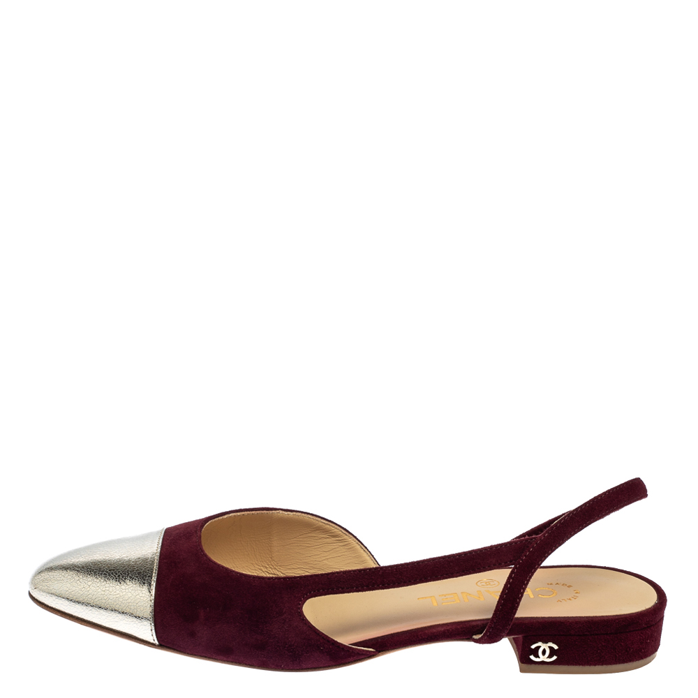 

Chanel Burgundy/Silver Suede And Leather Cap Toe Slingback Flat Sandals Size