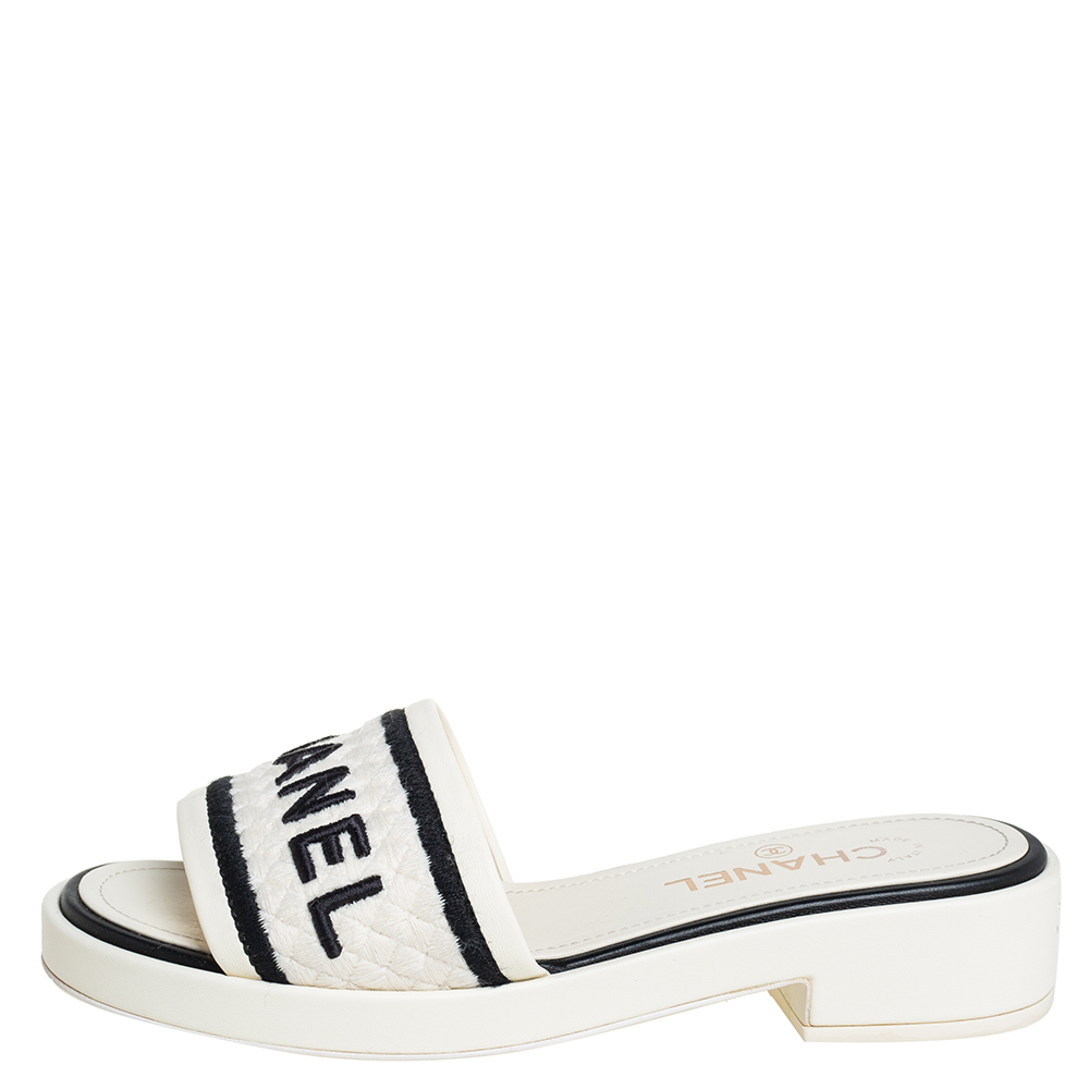 

Chanel Off White Leather And Canvas Logo Slide Sandals Size