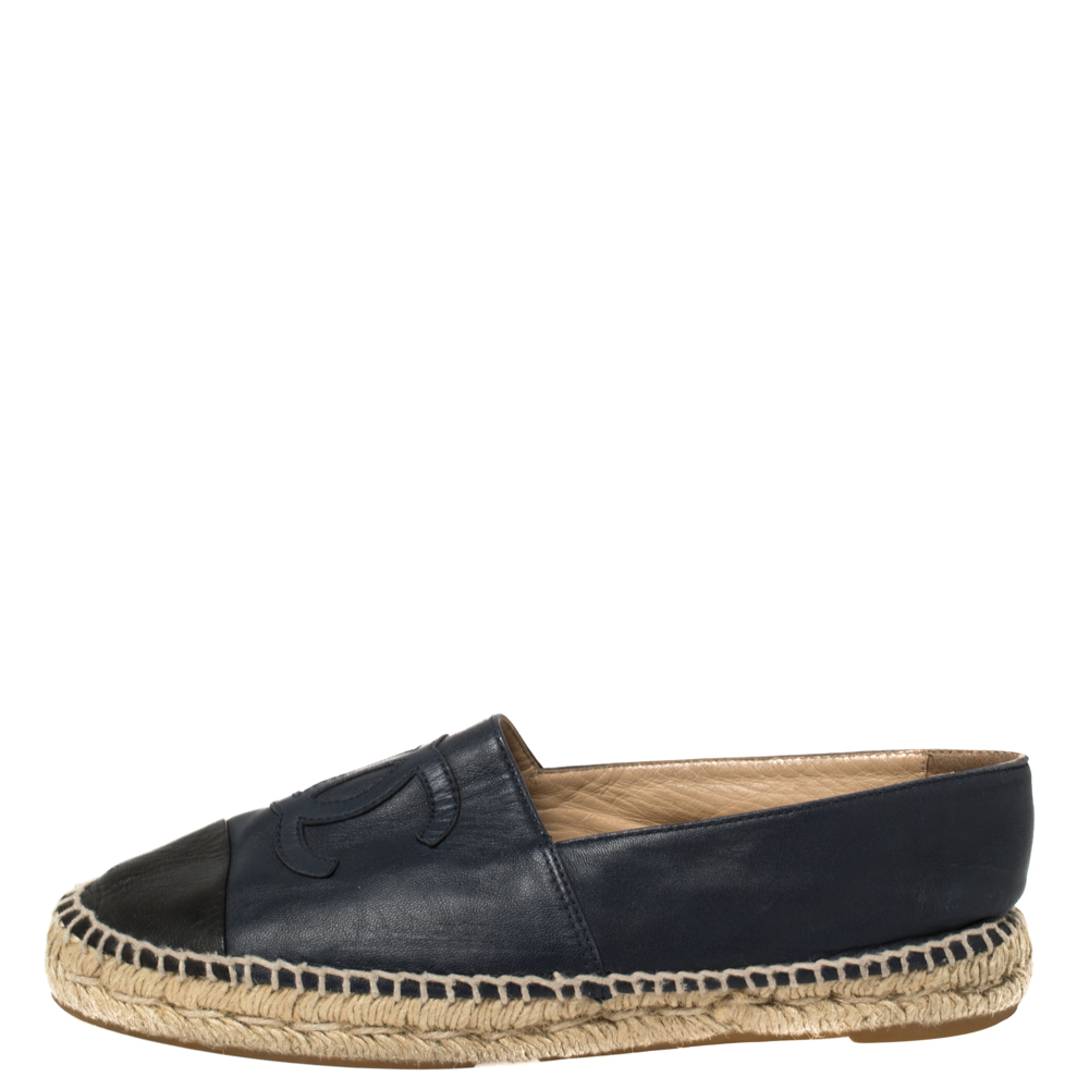 

Chanel Blue And Black Leather CC Logo Espadrilles Size