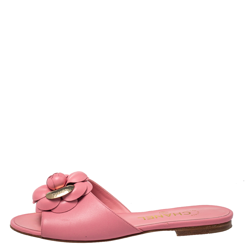 

Chanel Pink Leather CC Camellia Flat Slides Size