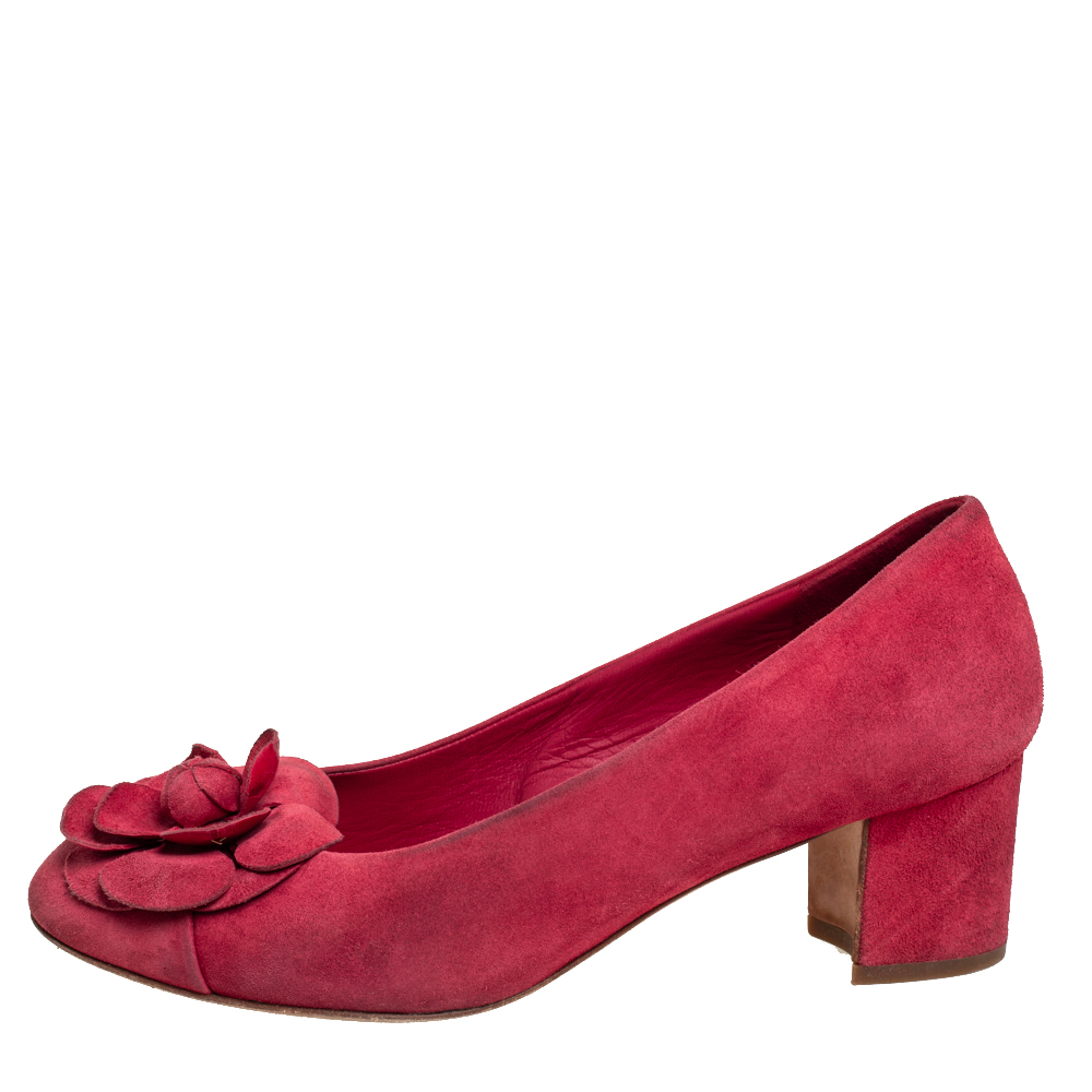 

Chanel Red Suede Camellia Block Heel Pumps Size