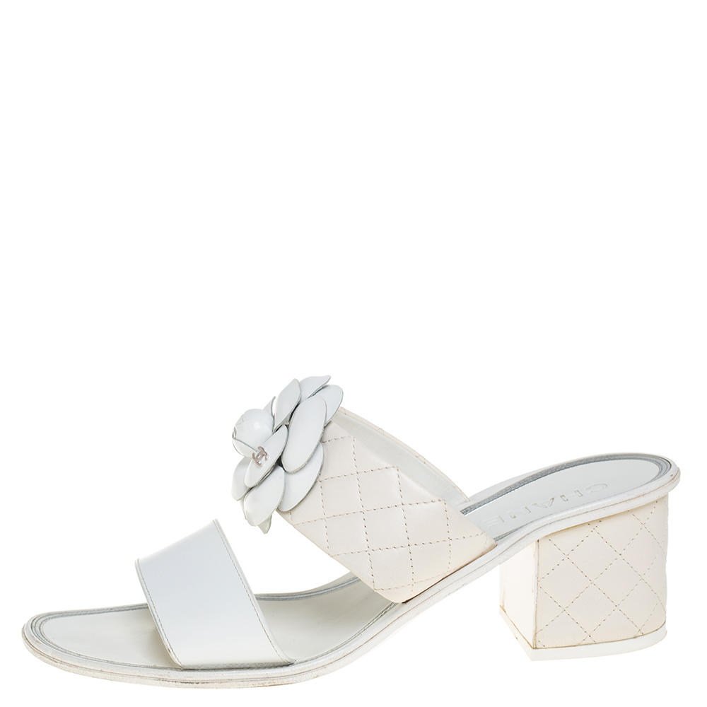 

Chanel White Leather Camelia CC Slide Sandals Size