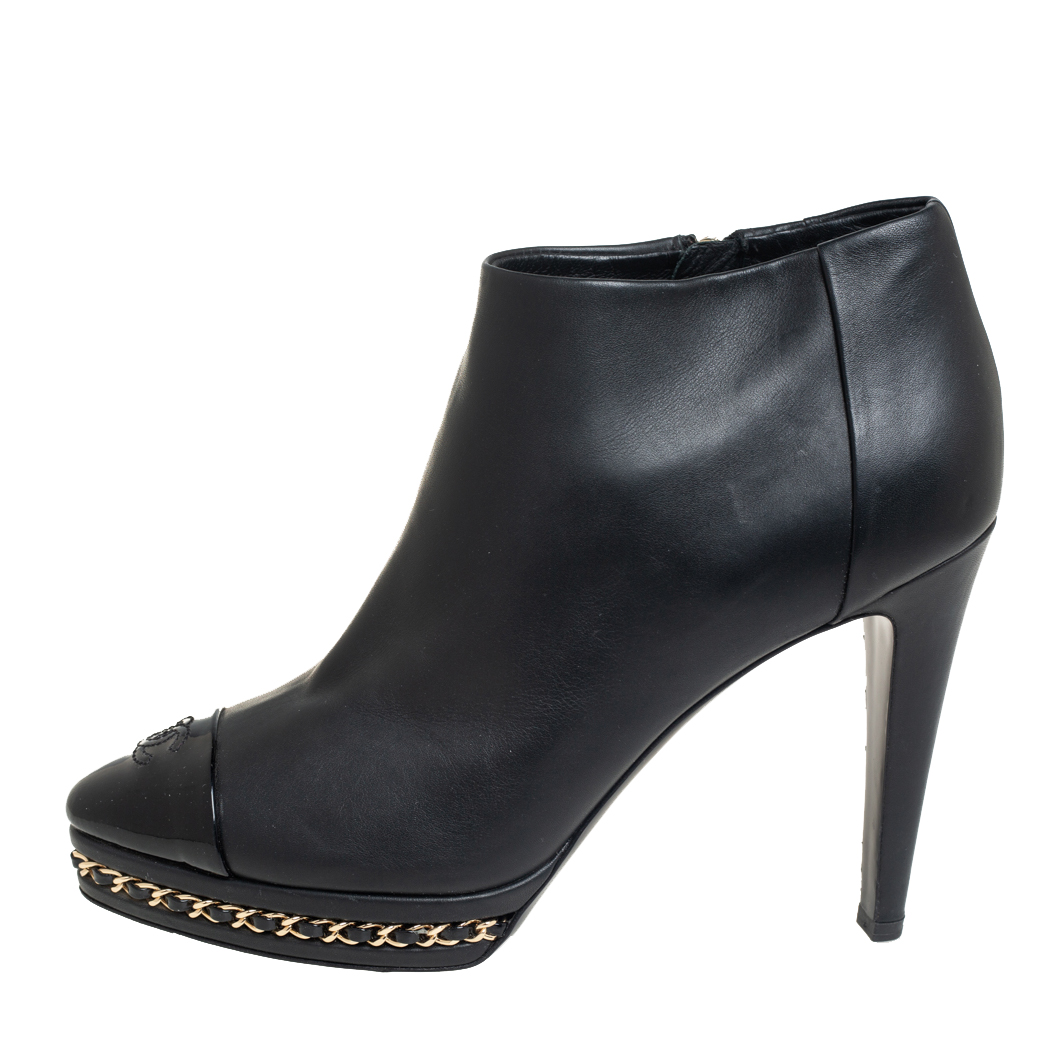 

Chanel Black Leather Chain Embellished CC Cap Toe Ankle Boots Size